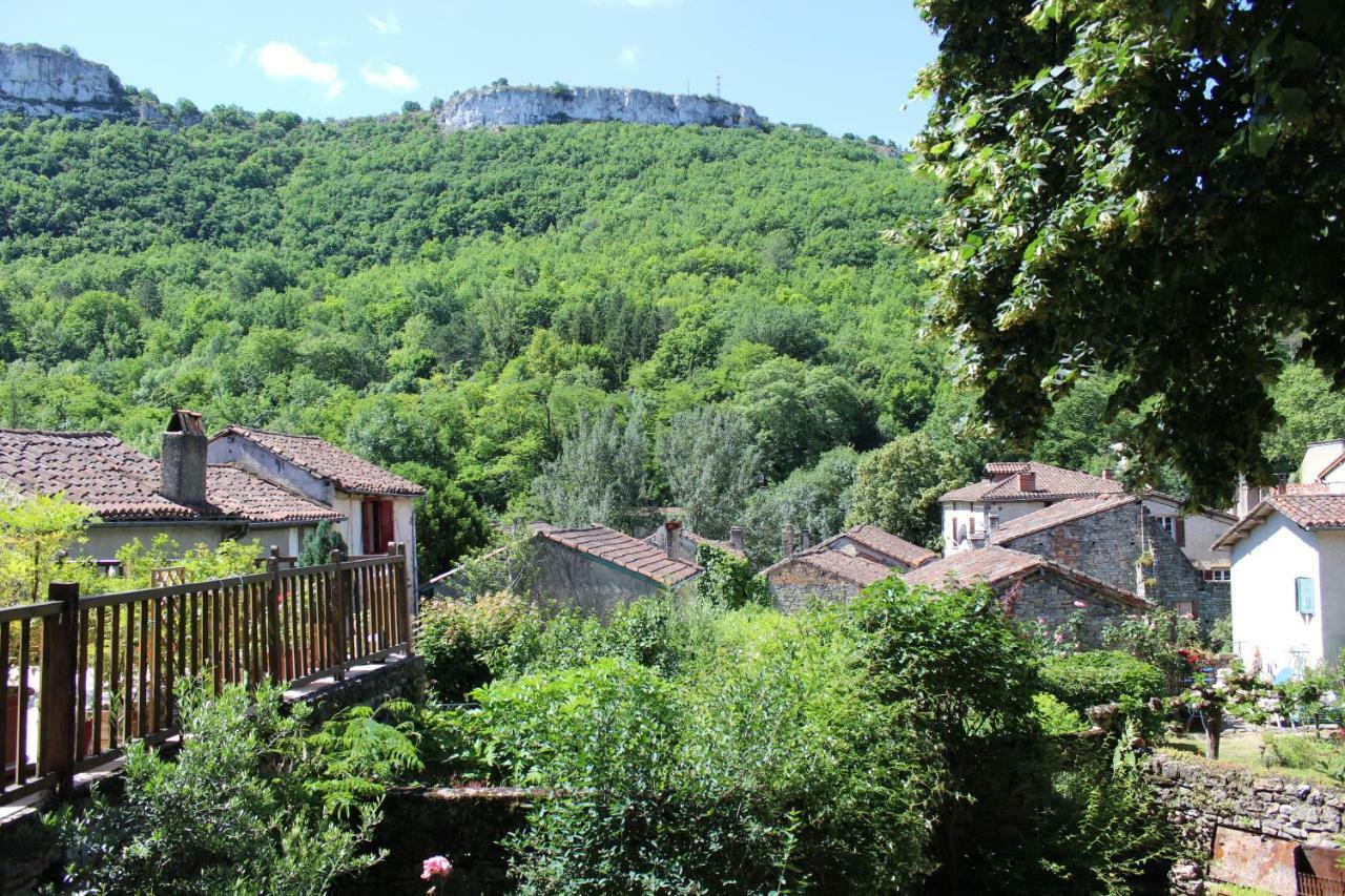 Auberge Lion D'Or 생트 앙토낭 외부 사진